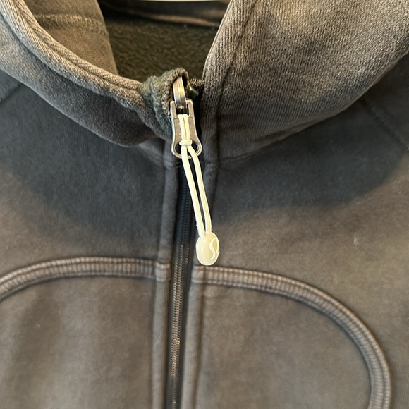 Lululemon Scuba Hoodie - Olive Green - Picture 2 of 7